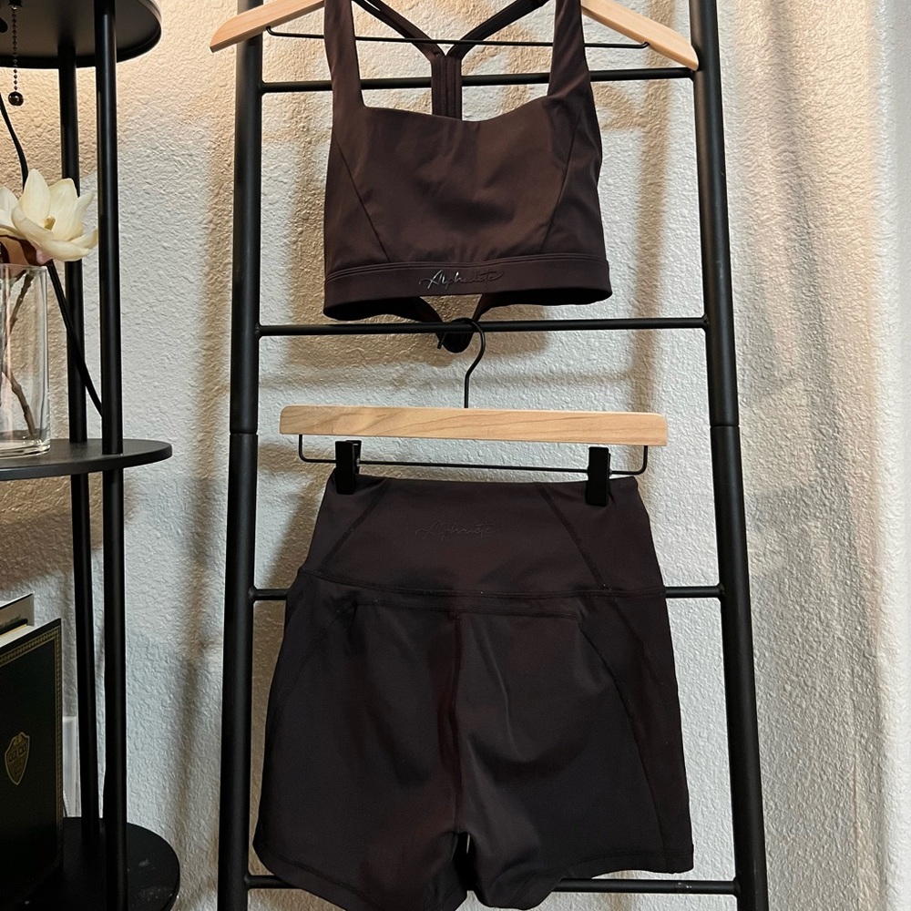 Alphalete Set - Picture 2 of 6